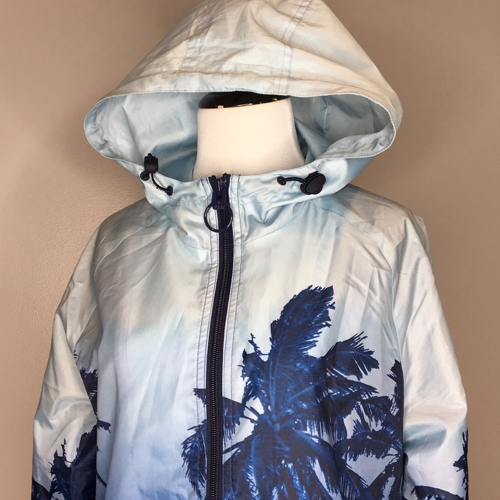 Superdry Japan Mesh lined Windbreaker - Picture 3 of 10